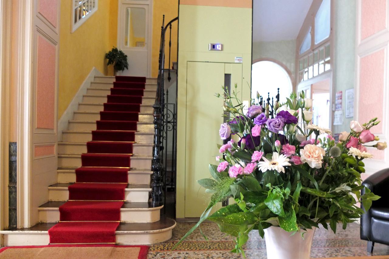Hotel Restaurant D'Alsace Plombieres-les-Bains Luaran gambar